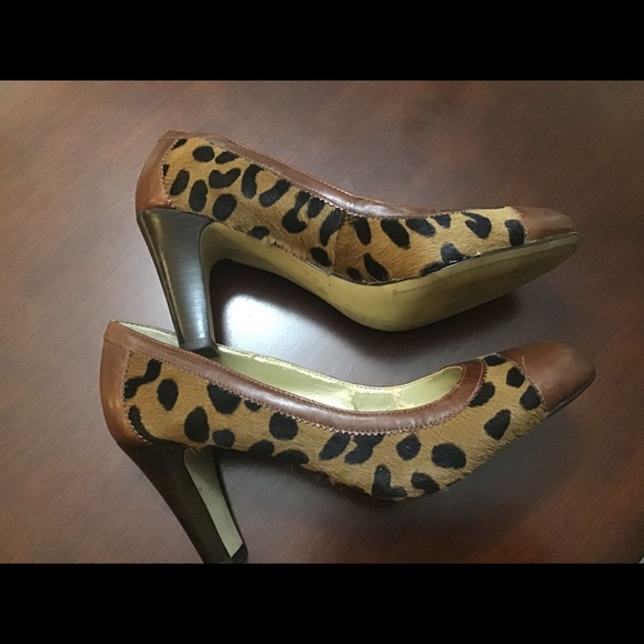 BEAUTIFUL Franco Sarto leopard mohair Pump - Picture 3 of 7